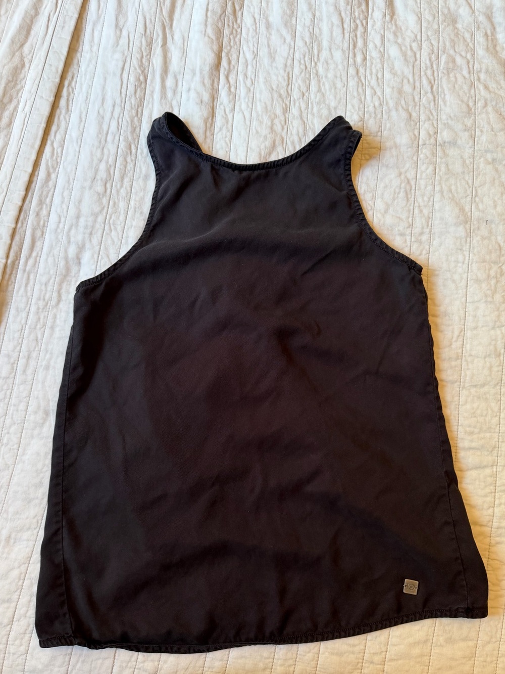 10 Tree cross back tank top
